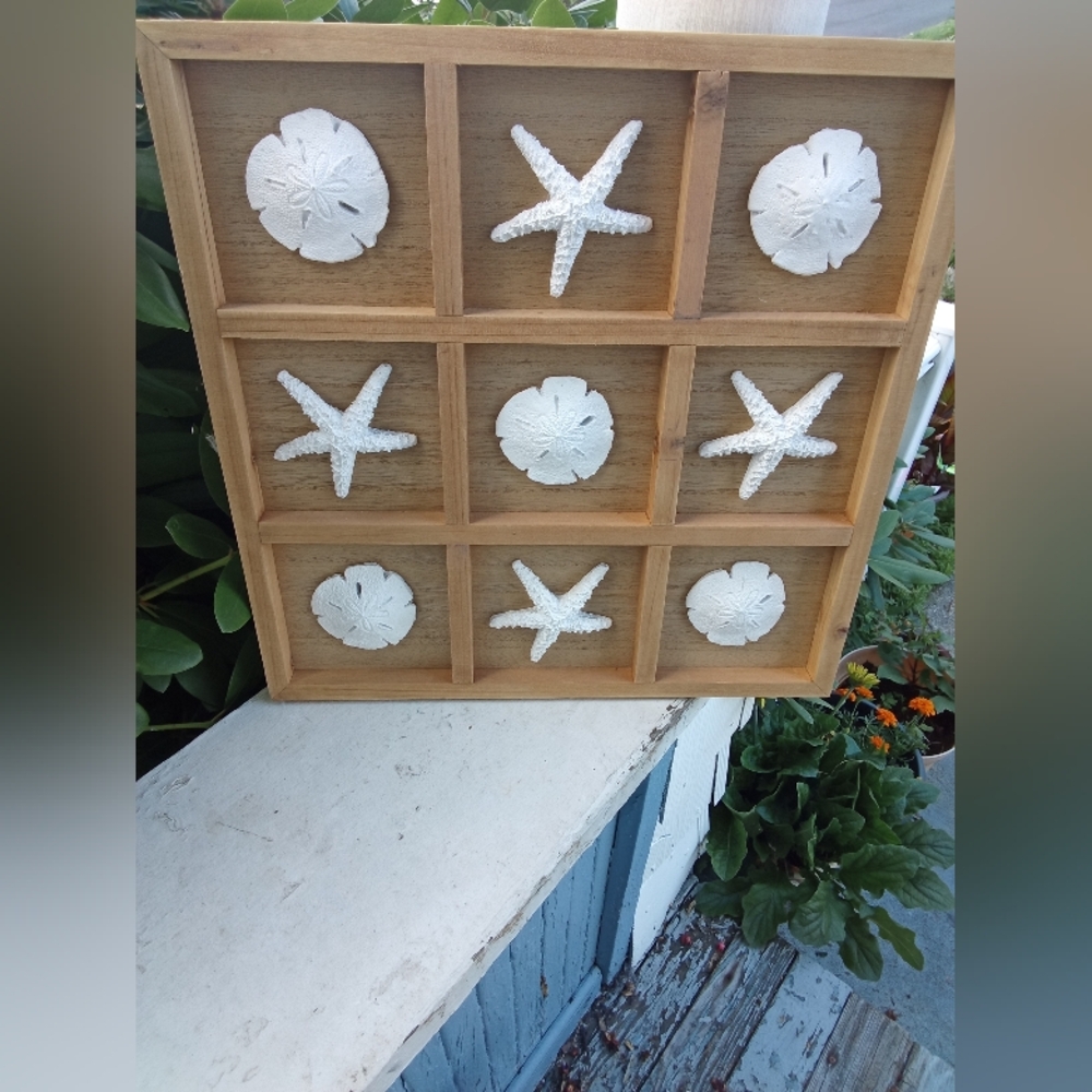 Wooden Coastal Wall Art with White Sea Shells NWT